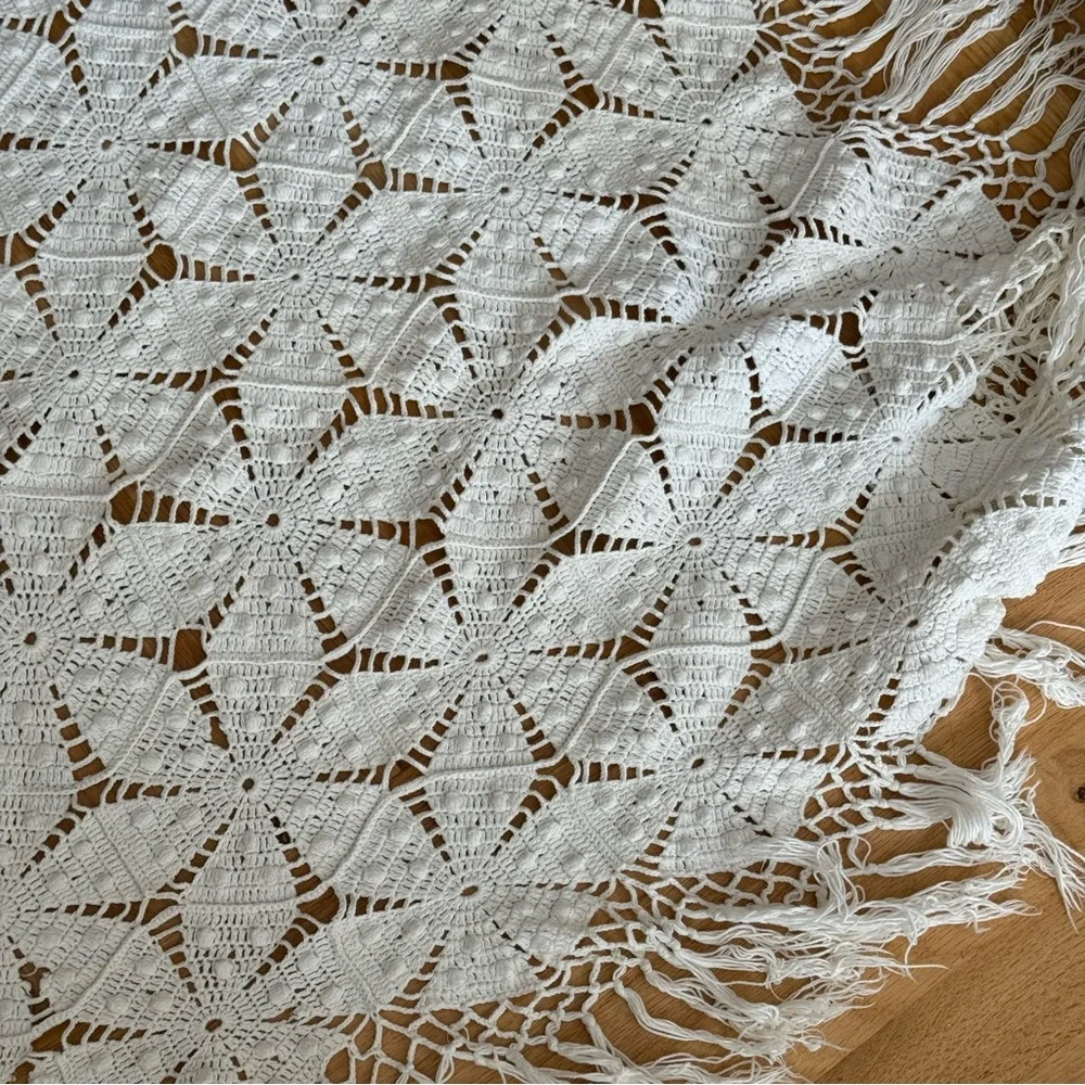 handmade vintage heavy cotton lace bedspread, popcorn crochet stars, long fringe